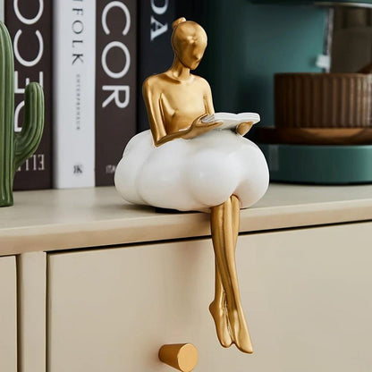 Escultura Contemporânea e Abstrata Boneca Delicada Conceito 