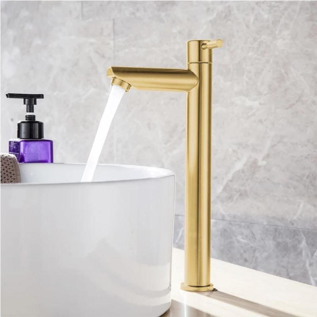 Torneira Moderna Minimalista Slender ### Conceito Dourado 